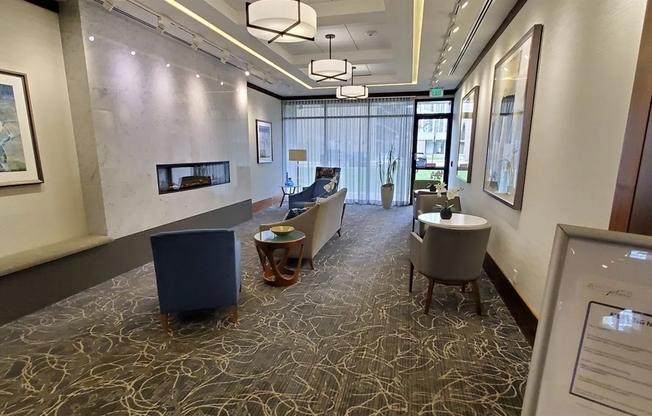 1 bed, 1 bath, 832 sqft, $2,800, Unit 2-o