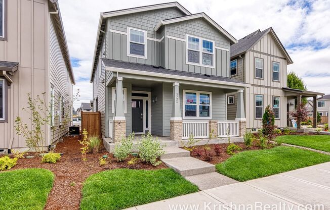Beautiful *NEW CONSTRUCTION* 4 BD* 2.5 BA* Located In Popular Reed's Crossing Community In Hillsboro!