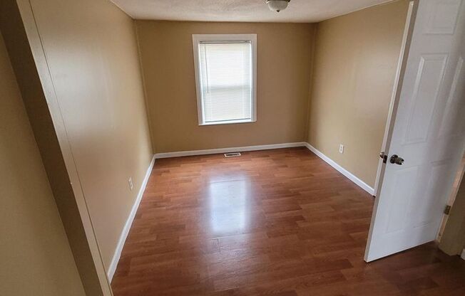 2 Bedroom Home In Hazel Park