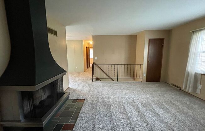 3 beds, 1 bath, $1,450