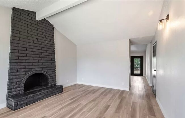 Beautifully Remodeled 5-Bedroom Home Near Downtown Las Vegas!