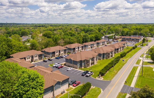 1 bed, 1 bath, 765 sqft, $815, Unit 33