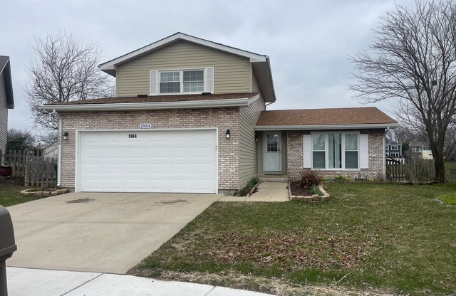 205 GROVERNOR DR