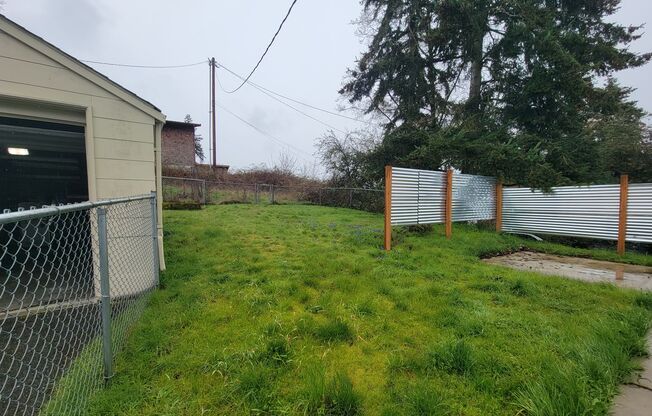 Charming 2 bedroom close to town