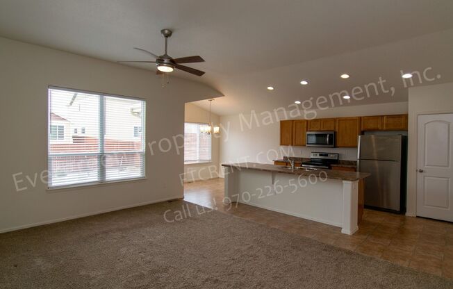 Fantastic 4 bedroom in Windsor! $500 Signing Bonus!