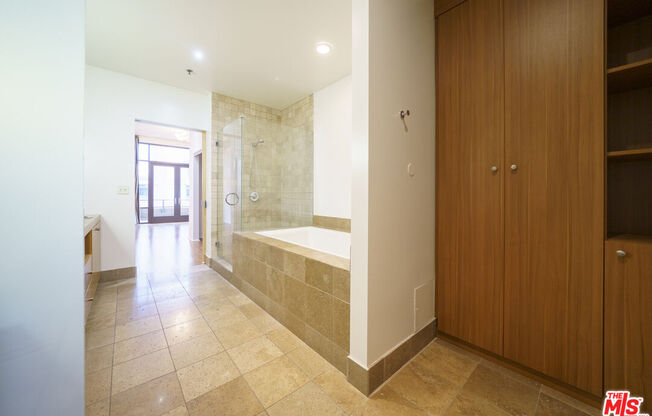 2 beds, 3 baths, 1,950 sqft, $6,500, Unit PH 3