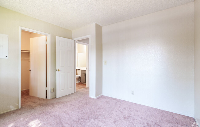 90 LUND AVE