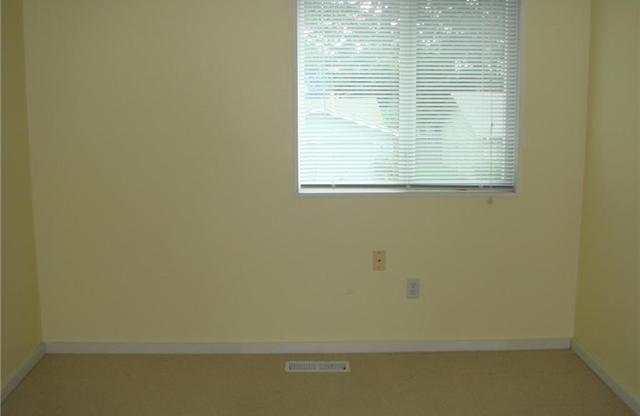 Charming 3 Bed 1.75 Bath Home in Bellevue