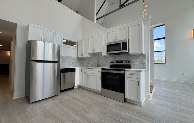 4717 Stenton