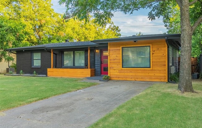 2364 SAN MARCUS AVE