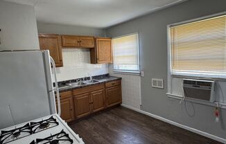 2 beds, 1 bath, $1,150