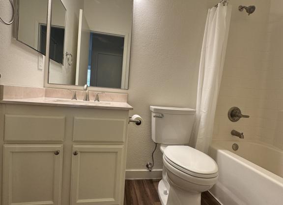 3 beds, 2 baths, 1,311 sqft, $1,925
