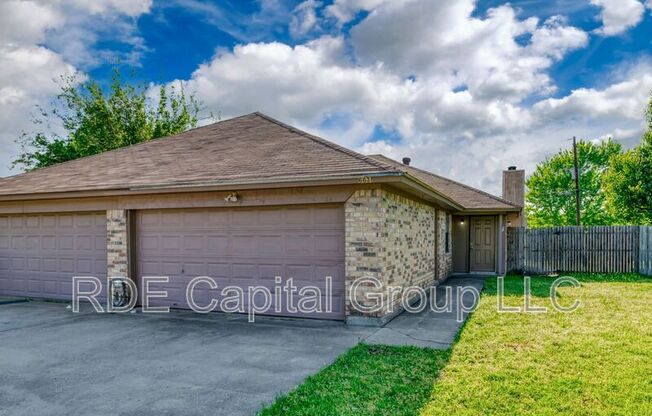 6631 PARKVIEW LN