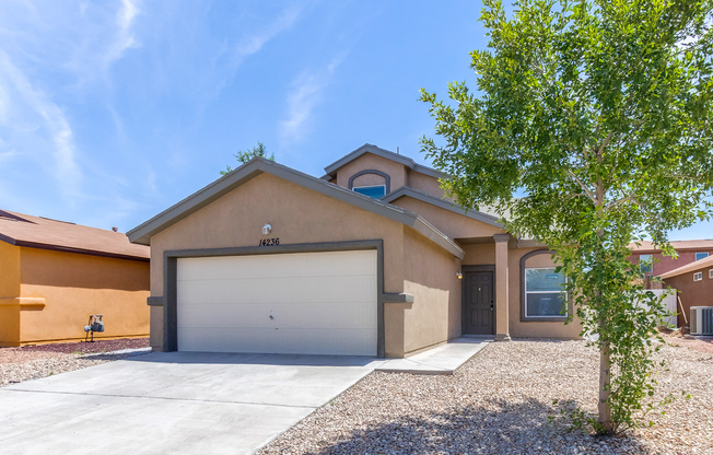 Beautiful Eastside home w/ REFRIGERATED AIR!