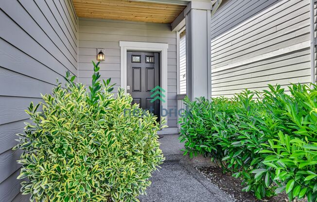 Spacious 5 bedrooms and 3 bathrooms Cul-de-Sac house Ready for Rent!