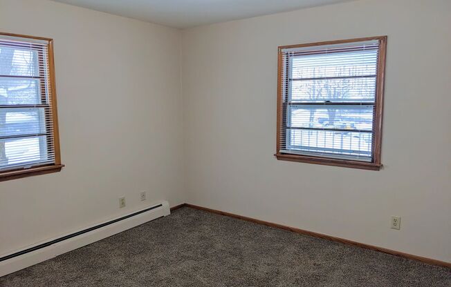 1 bed, 1 bath, $1,190, Unit 3