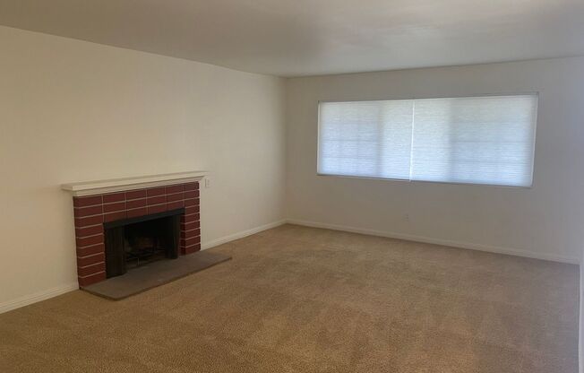 3 bed, 2 bath single story home in central Simi Valley