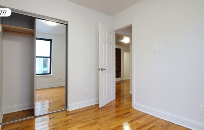 3 beds, 1 bath, $3,099, Unit 9