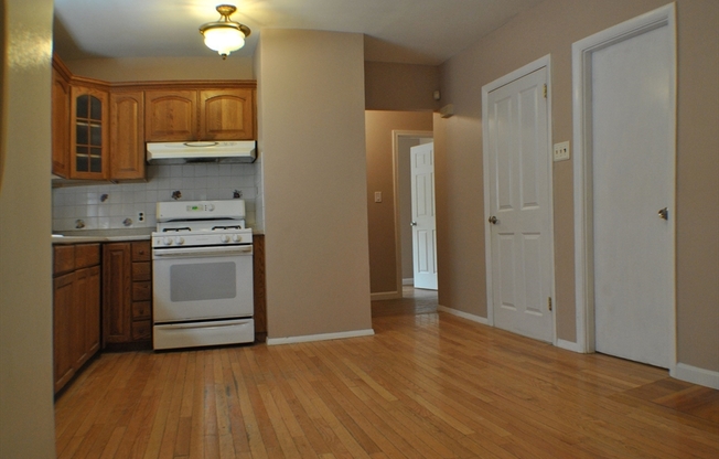 23 KENNEY ST