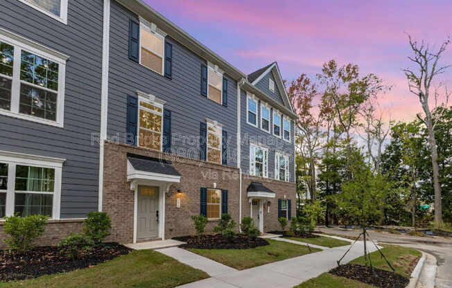 306 NEW GALLANT DR