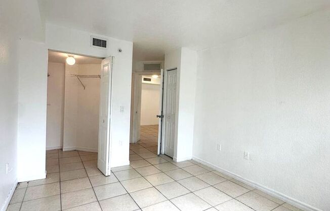 3 beds, 2 baths, $3,200, Unit 13820-109