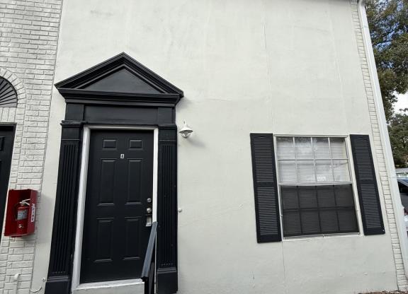 3007 S MANHATTAN AVE