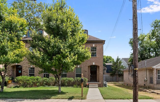 AVAILABLE NOW IN GERMANTOWN. Great Walkable Neighborhood! 3 Bed 2.5 Bath Town Home. $3,295 Per Month