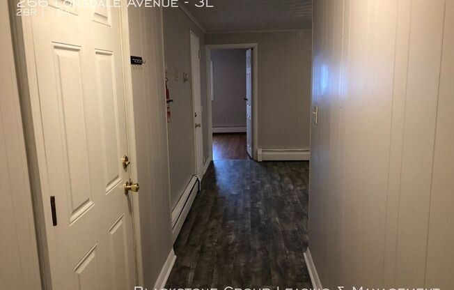 2 beds, 1 bath, $1,375, Unit Unit 3L