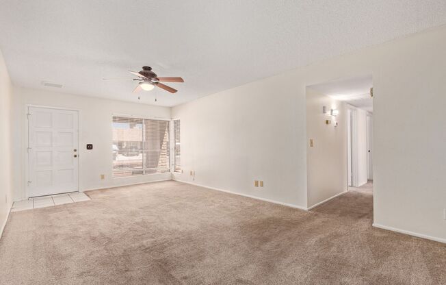 Comfortable 3-Bed, 2-Bath Home in Glendale!