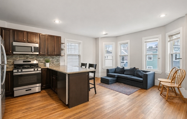 66 Mozart St