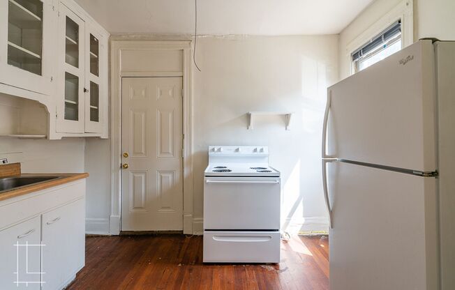 1 bed, 1 bath, $850, Unit 2188 N. High St Apt. 30