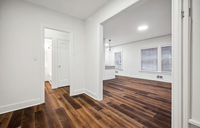 1 bed, 1 bath, 685 sqft, $2,100