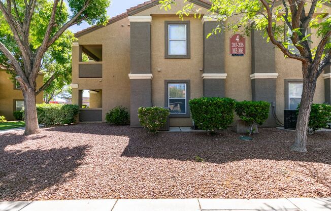 Beautiful 2Bed/2Bath First Floor Condo located in Silverado Ranch- MOVE IN SPECIAL $500 OFF
