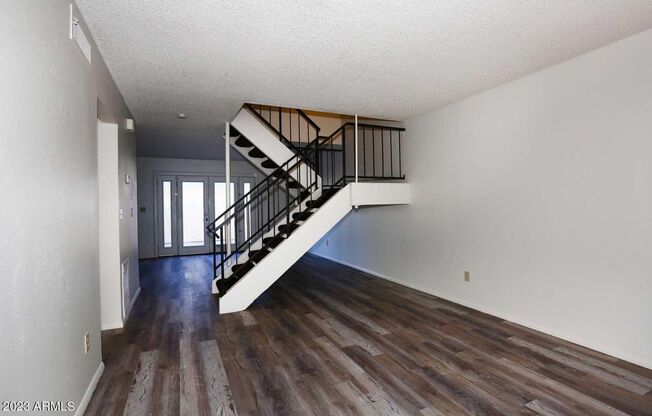 Gorgeous 4-bedroom, 3-bath townhouse near ASU Tempe