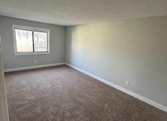 1 bed, 1 bath, 778 sqft, $1,750, Unit 12