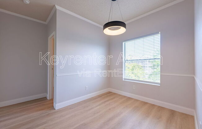 2 beds, 2 baths, 1,004 sqft, $1,650, Unit 380