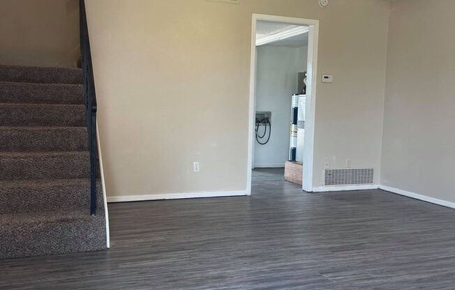 2 beds, 1.5 baths, 950 sqft, $950, Unit 900-3