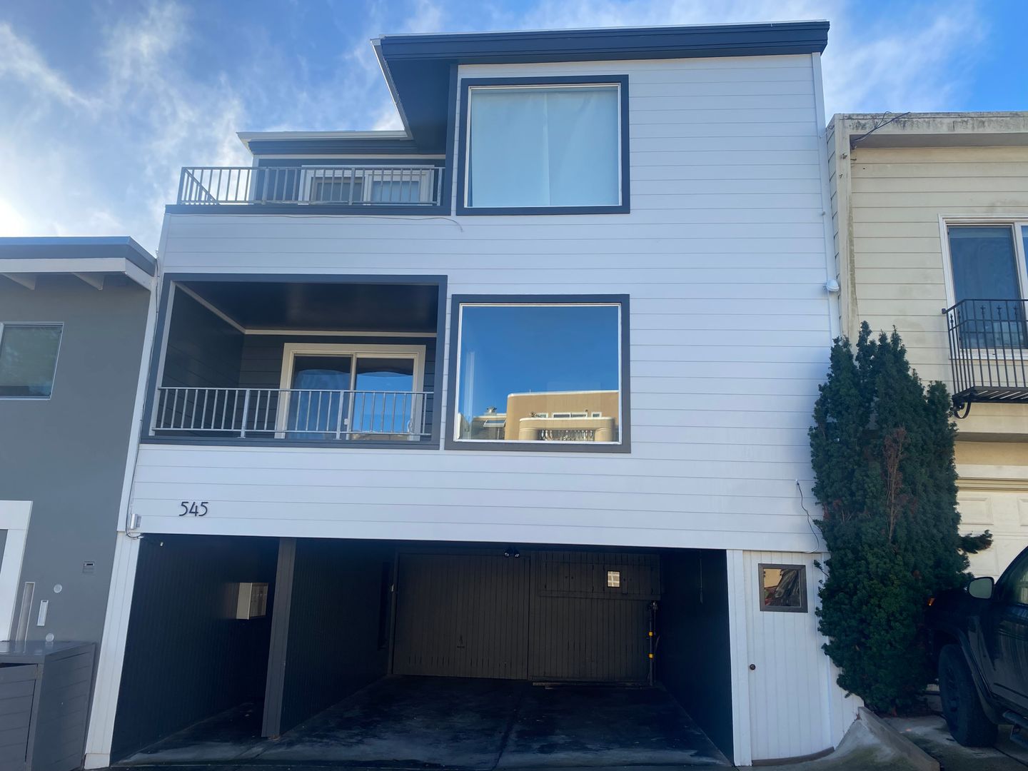 EPIC REA, INC.- Beautiful Noe Valley Remodeled 1 bed/ 1 bath with parking & laundry