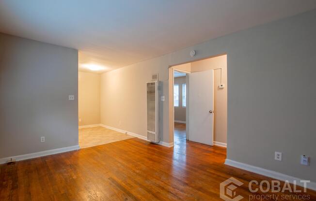 944 St. Charles Ave NE - 4