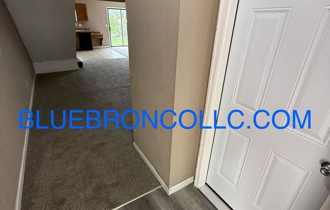2 bedroom 1.5 bath with attached garage, GRANITE countertops