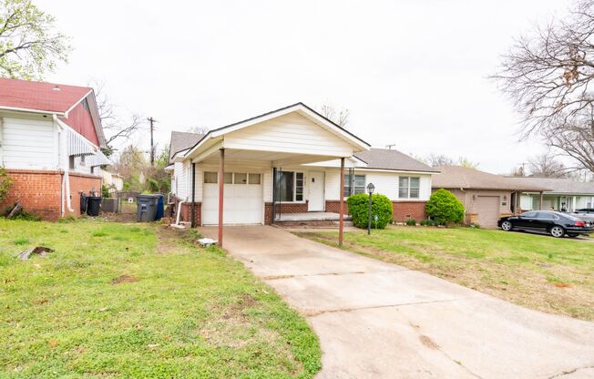 Cute Tulsa Home Available Now! 3 bedrooms and 1 bath