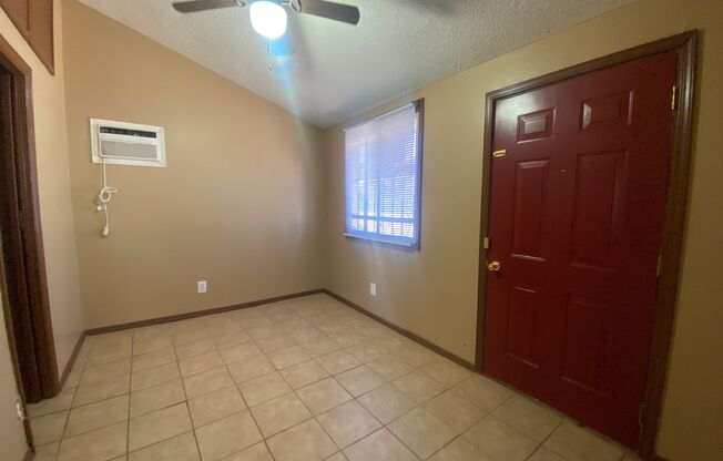 3 beds, 2 baths, $1,450