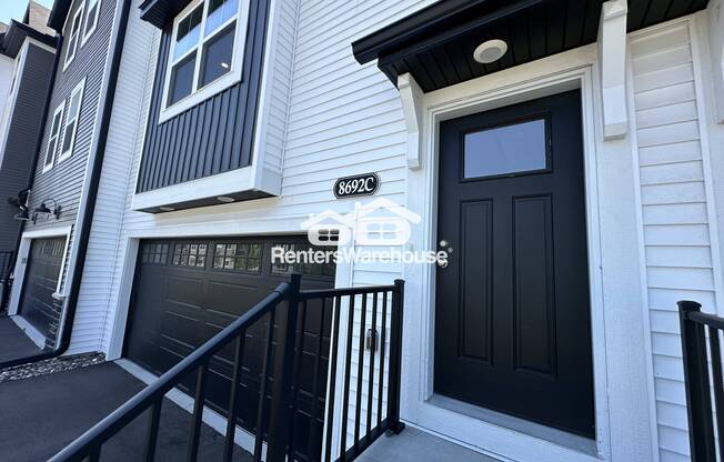 8692 KENYON CT NE