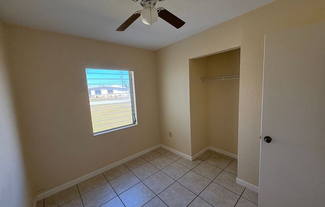 3 beds, 1 bath, $1,650