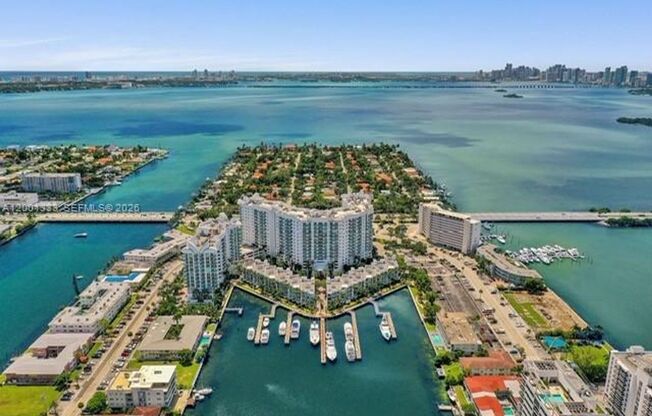 7900 Harbor Island Dr # 704 (A12001333)