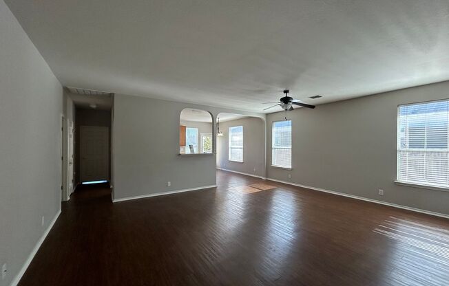 2 Weeks Free Rent / 3/2/2 in Dove Crossing / Community Pool /Luxury Vinyl Plank - NO Carpet!  / Fenced in Yard / NBISD