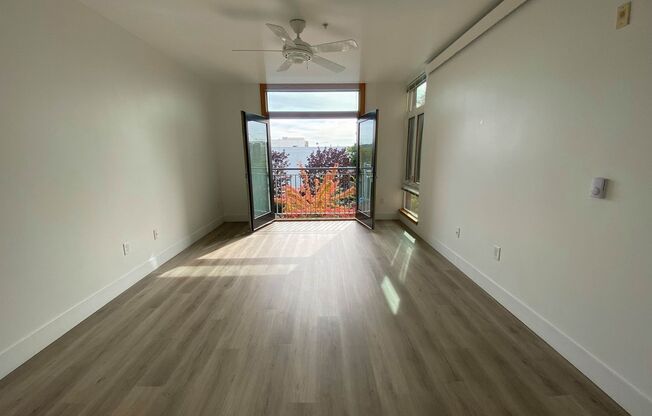 1 bed, 1 bath, 637 sqft, $1,321, Unit 310