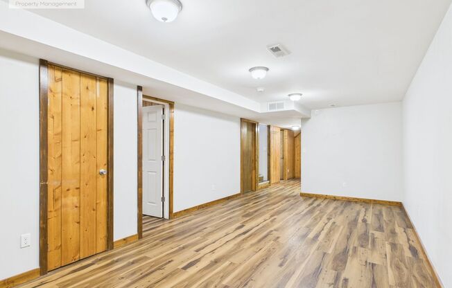 Spacious 4-Bedroom Apartment Just 4 Blocks from MSU!