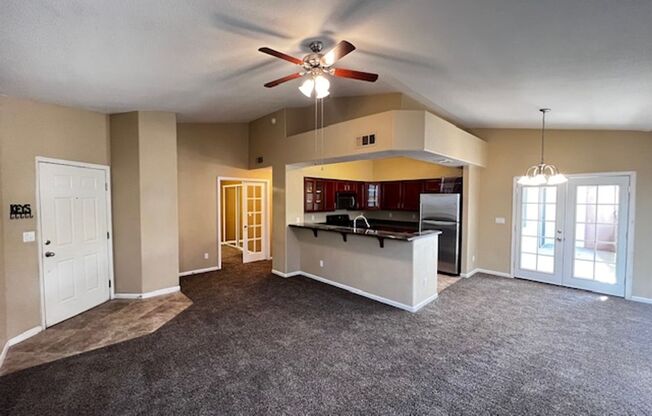 3 Bedroom Condo - Gated - Summerlin - Detached Garage- New Carpet