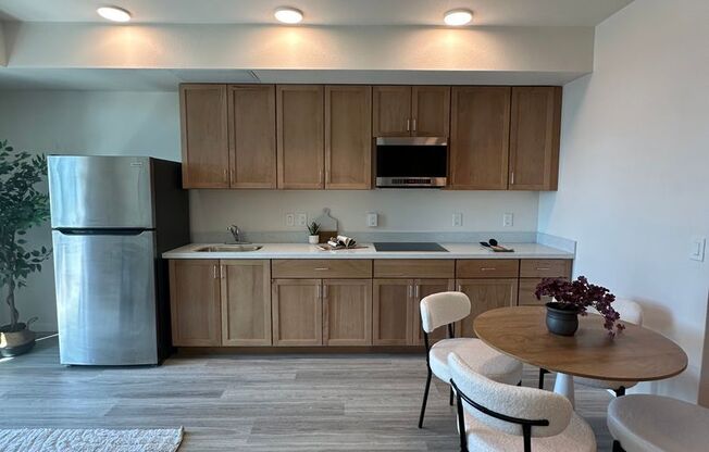 1 bed, 1 bath, 437 sqft, $2,795, Unit 302